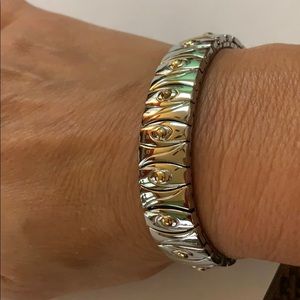 Stretch bangle